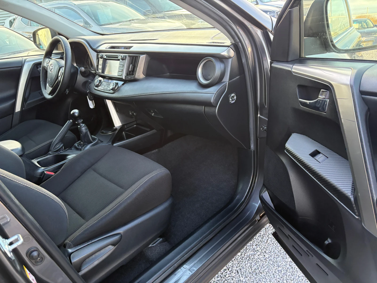 Toyota Rav4 2.2 D4D-4x4-150кс. - изображение 9