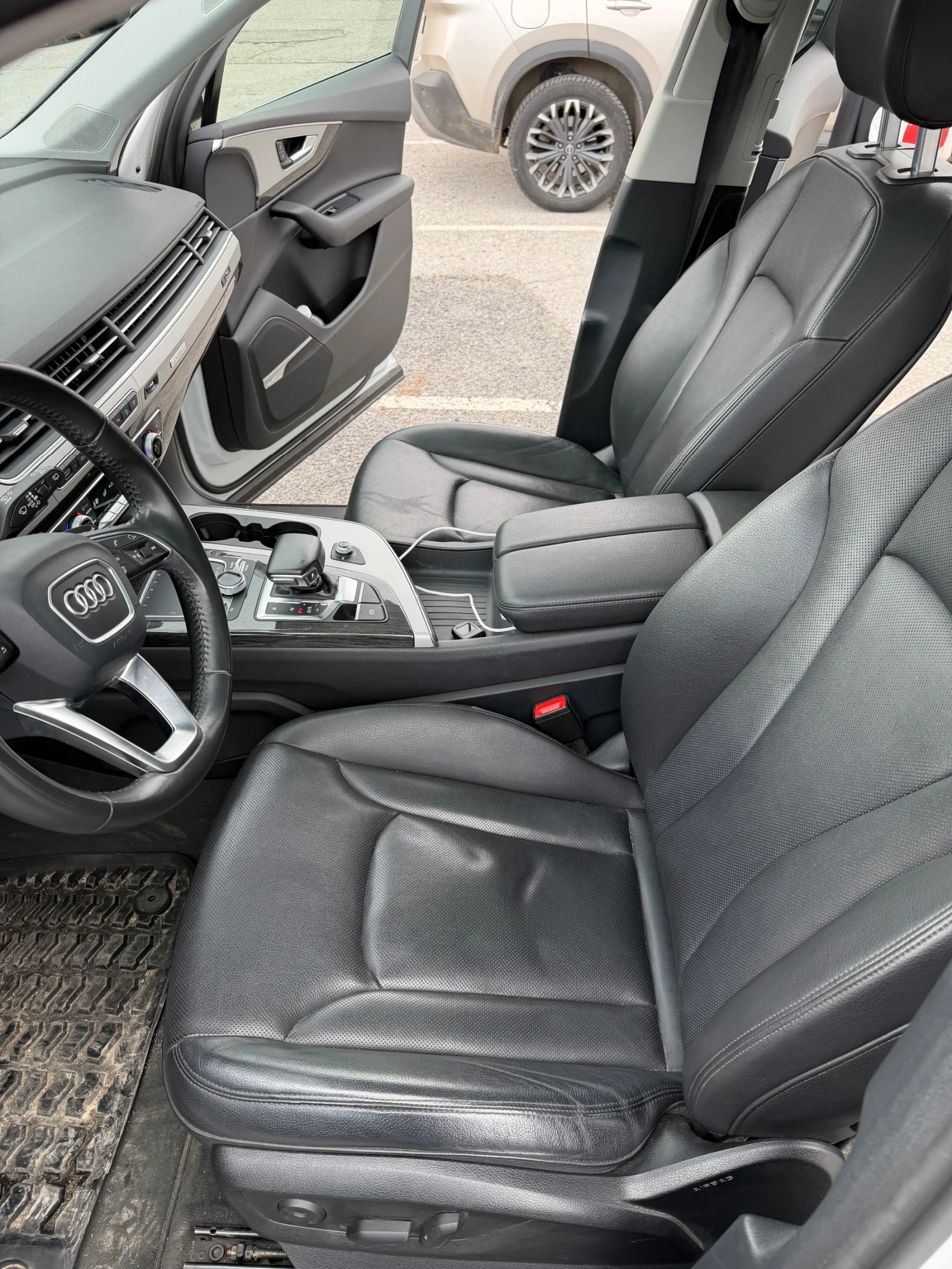 Audi Q7, снимка 7 - Автомобили и джипове - 54056554