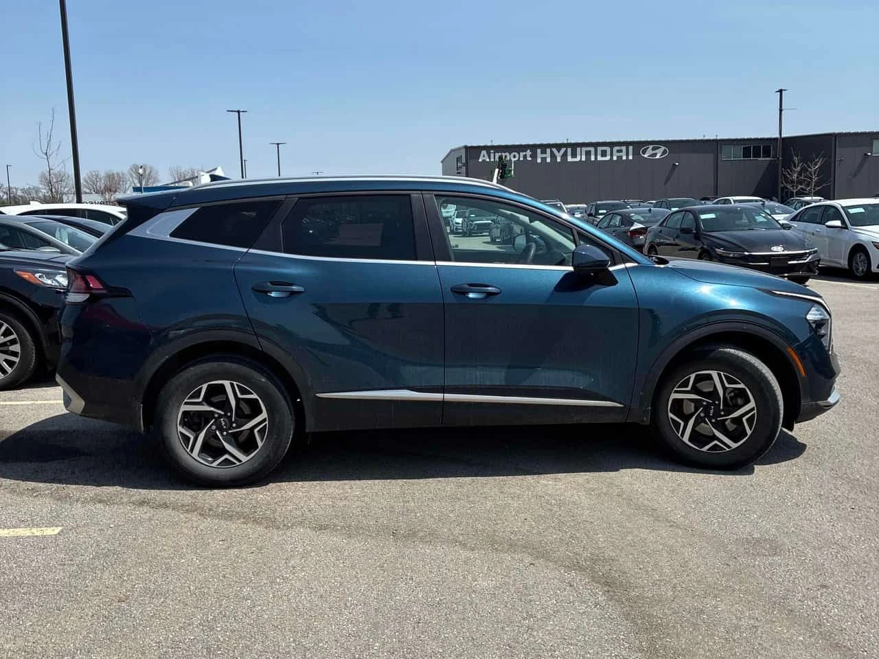 Kia Sportage AWD/CARFAX/Подгрев/КЛИП, снимка 4 - Автомобили и джипове - 54334925