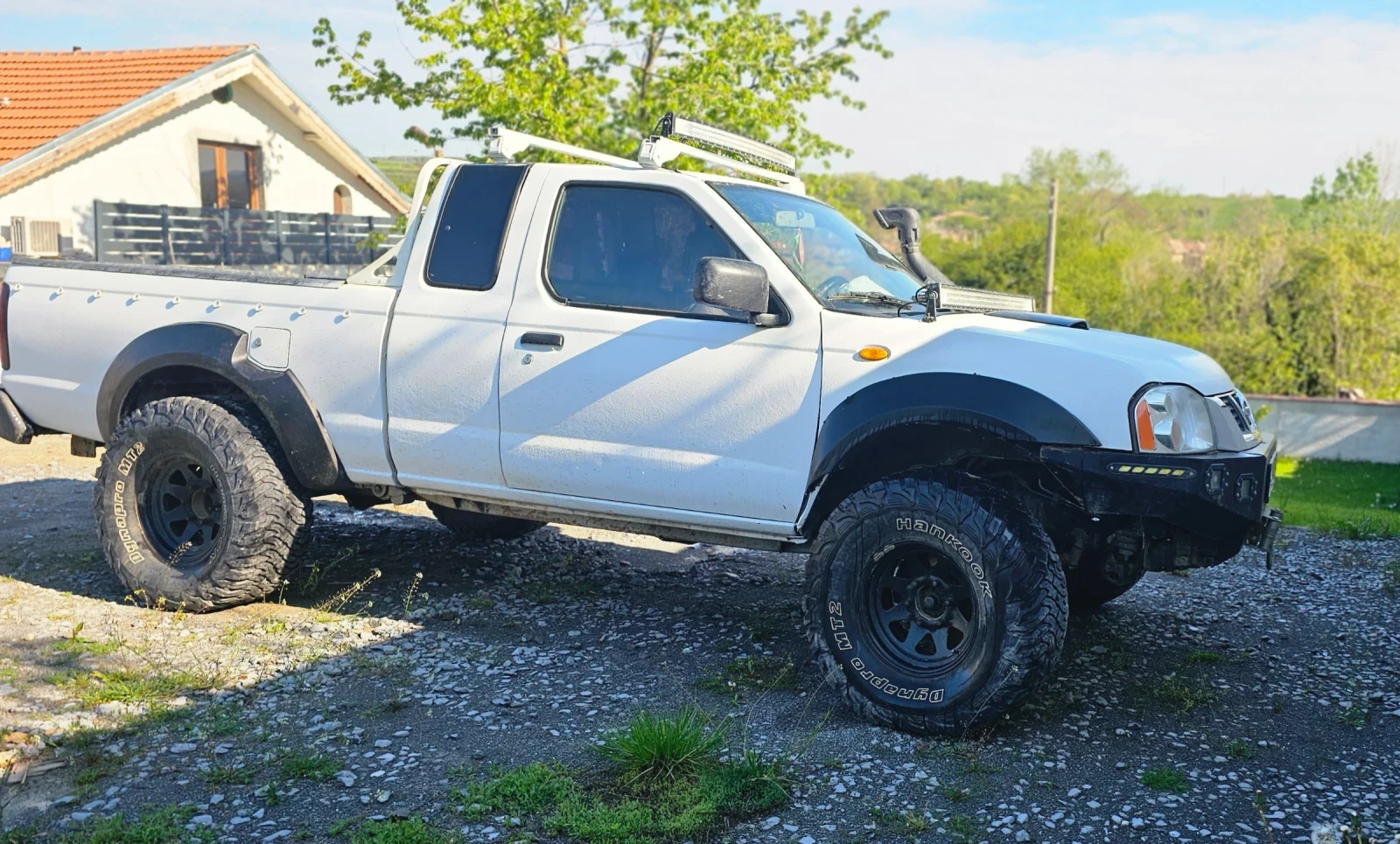 Nissan Navara Да