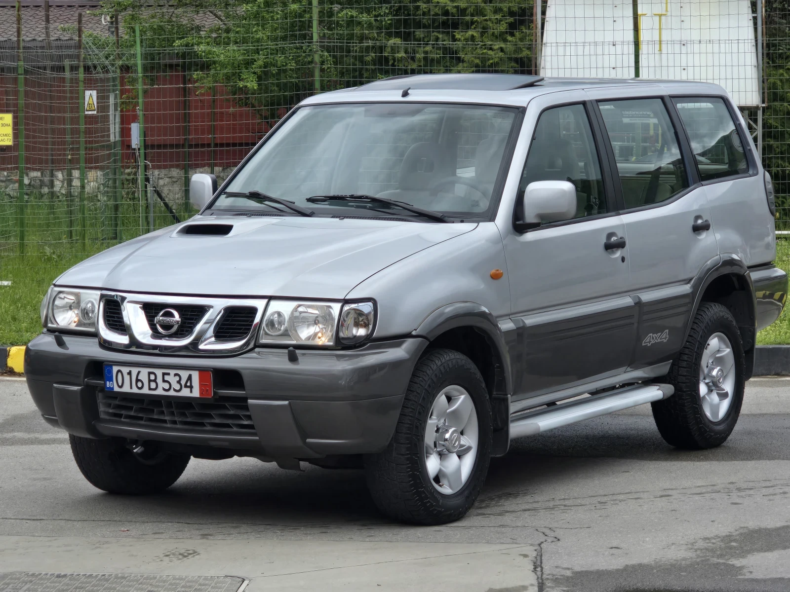 Nissan Terrano Топ състояние внос Италия продажба на лизинг 100% , снимка 5 - Автомобили и джипове - 54486463