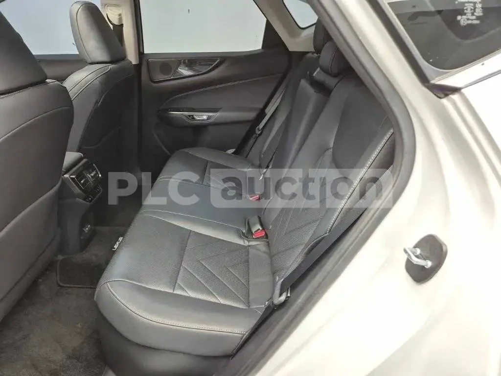 Lexus NX 350h AWD| DISTRONICю КАМЕРА| ОБДУХВАНЕ| DIGITAL, снимка 10 - Автомобили и джипове - 54708474