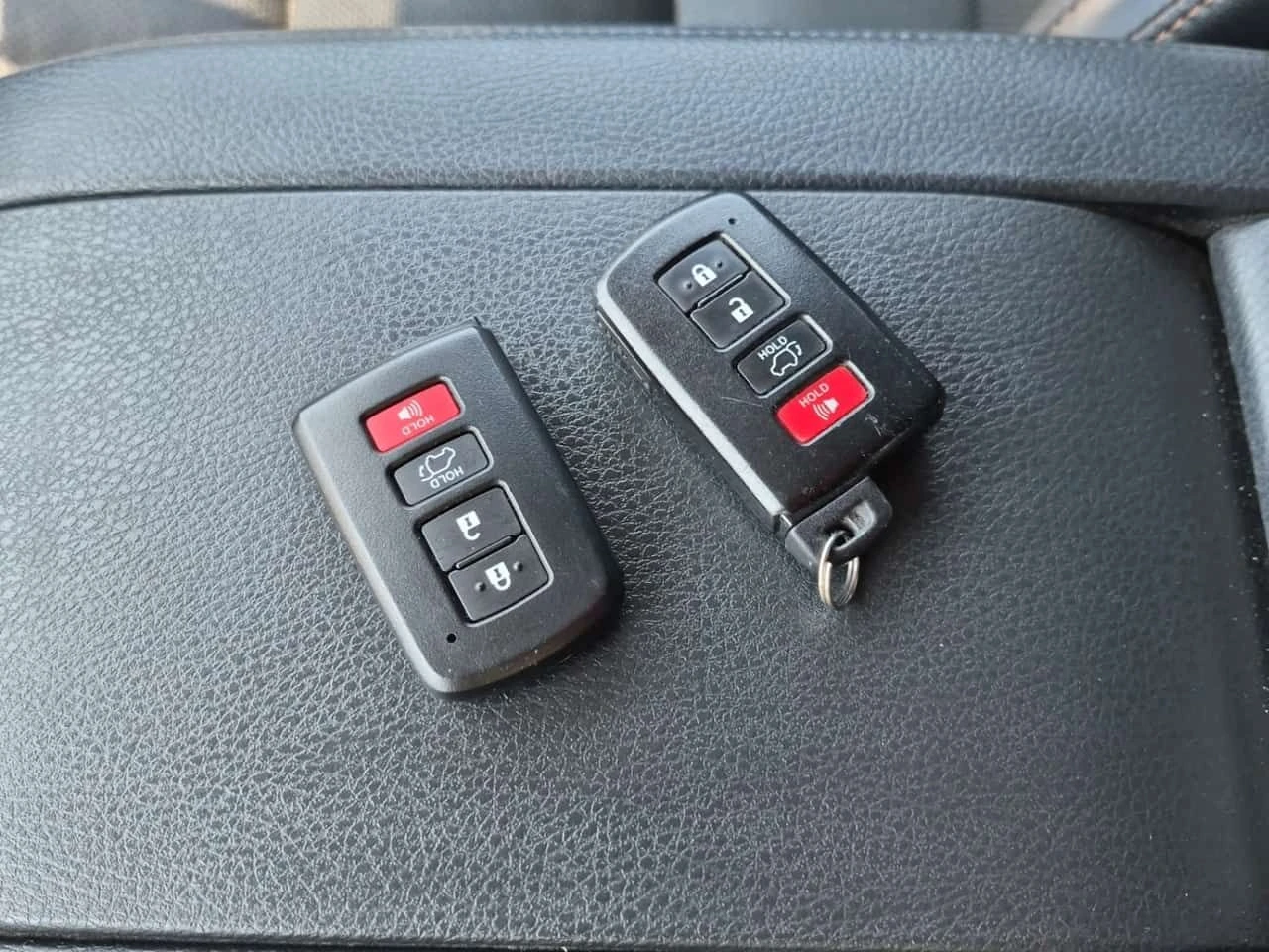 Toyota Highlander HYBRID LIMITED/CARFAX/Кожа/Подгрев/Шибедах/2 Ключа, снимка 8 - Автомобили и джипове - 55441163
