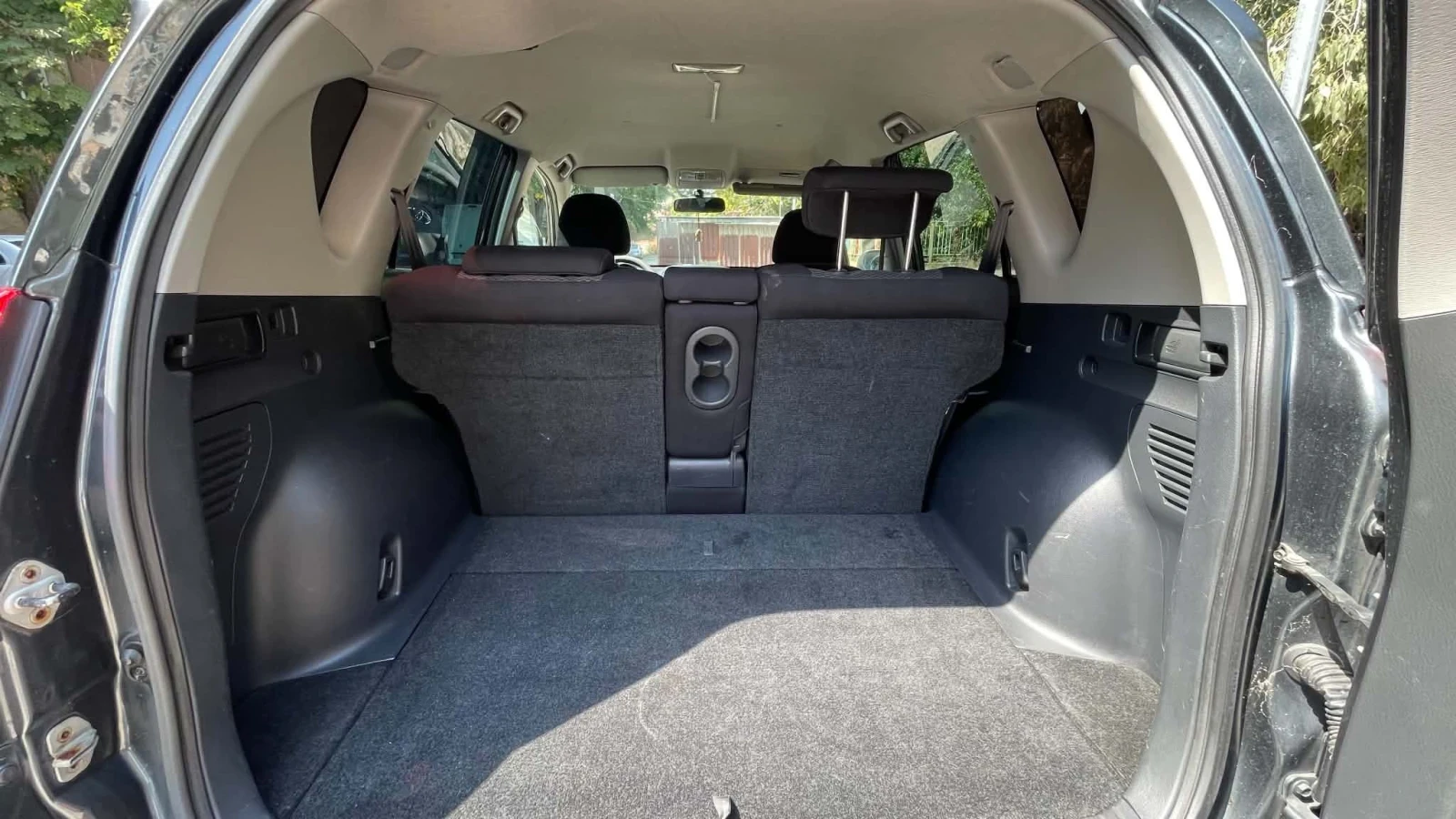 Toyota Rav4, снимка 11 - Автомобили и джипове - 55833775