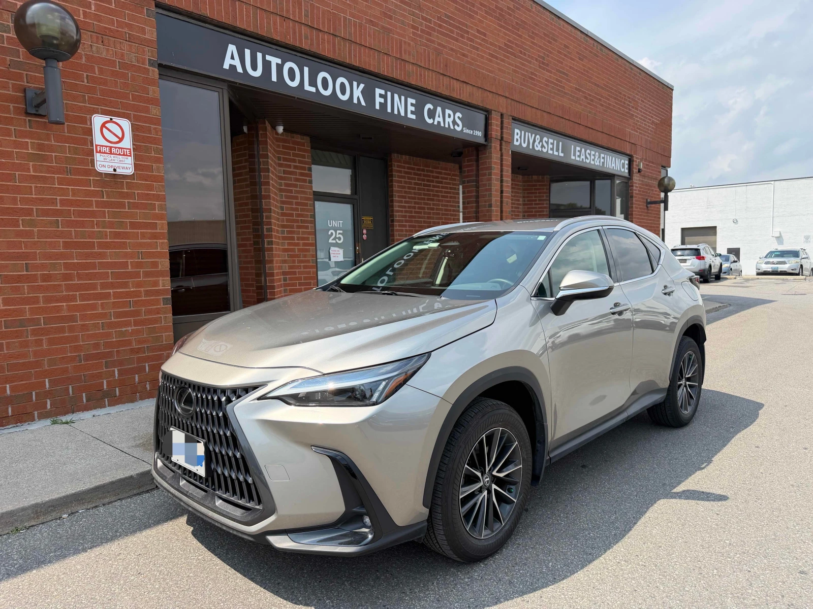 Lexus NX 350h * CARFAX *  ОПЦИЯ ЗА ФИНАНСИРАНЕ