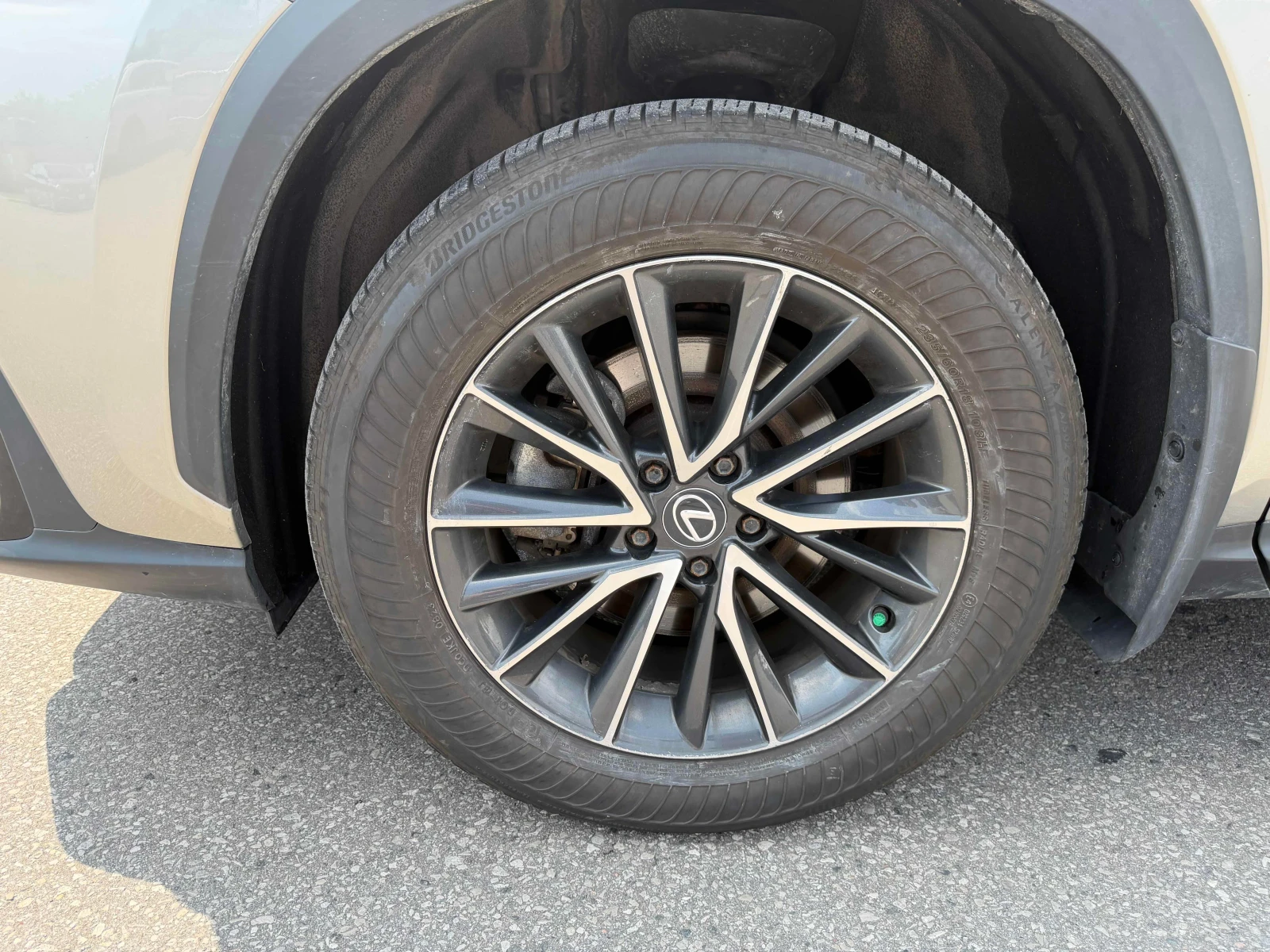 Lexus NX 350h * CARFAX *  ОПЦИЯ ЗА ФИНАНСИРАНЕ, снимка 17 - Автомобили и джипове - 55850161