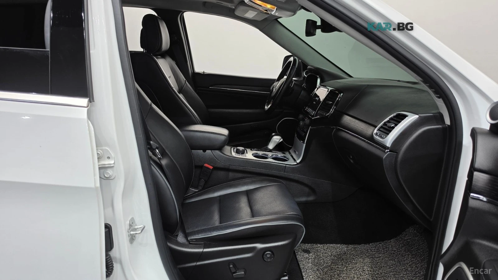 Jeep Grand cherokee 3.6 - SUMMIT - ВСИЧКИ ВЪЗМОЖНИ ЕКСТРИ ЗА МОДЕЛА!, снимка 11 - Автомобили и джипове - 56072521