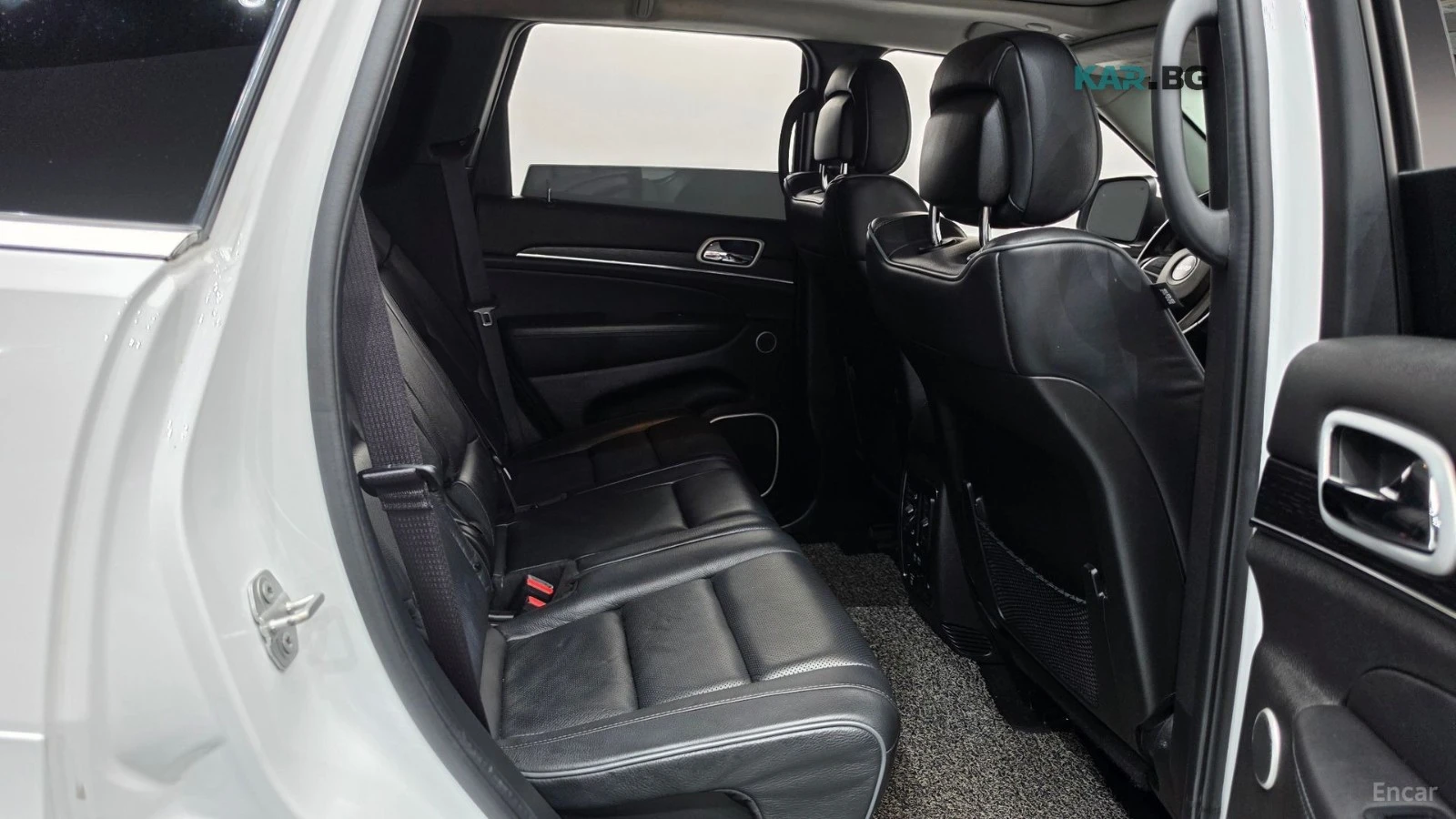 Jeep Grand cherokee 3.6 - SUMMIT - ВСИЧКИ ВЪЗМОЖНИ ЕКСТРИ ЗА МОДЕЛА!, снимка 12 - Автомобили и джипове - 56072521