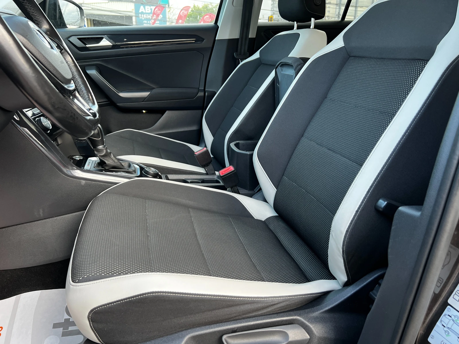VW T-Roc 2.0TDI 4MOTION/AUT/CAR PLAY/LED/КАМЕРА, снимка 7 - Автомобили и джипове - 56226760