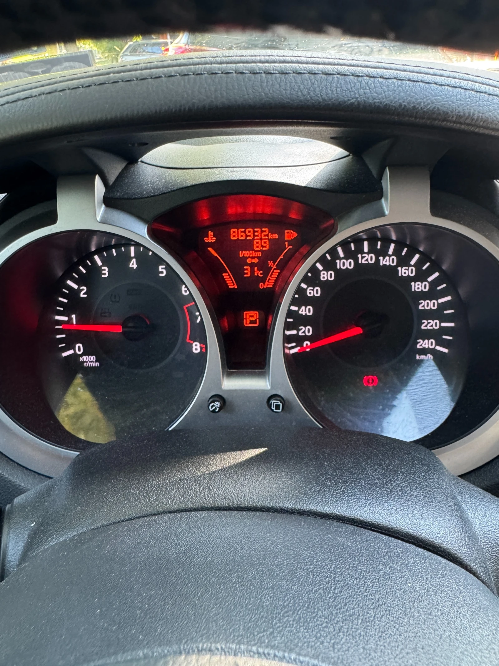 Nissan Juke, снимка 8 - Автомобили и джипове - 56262291