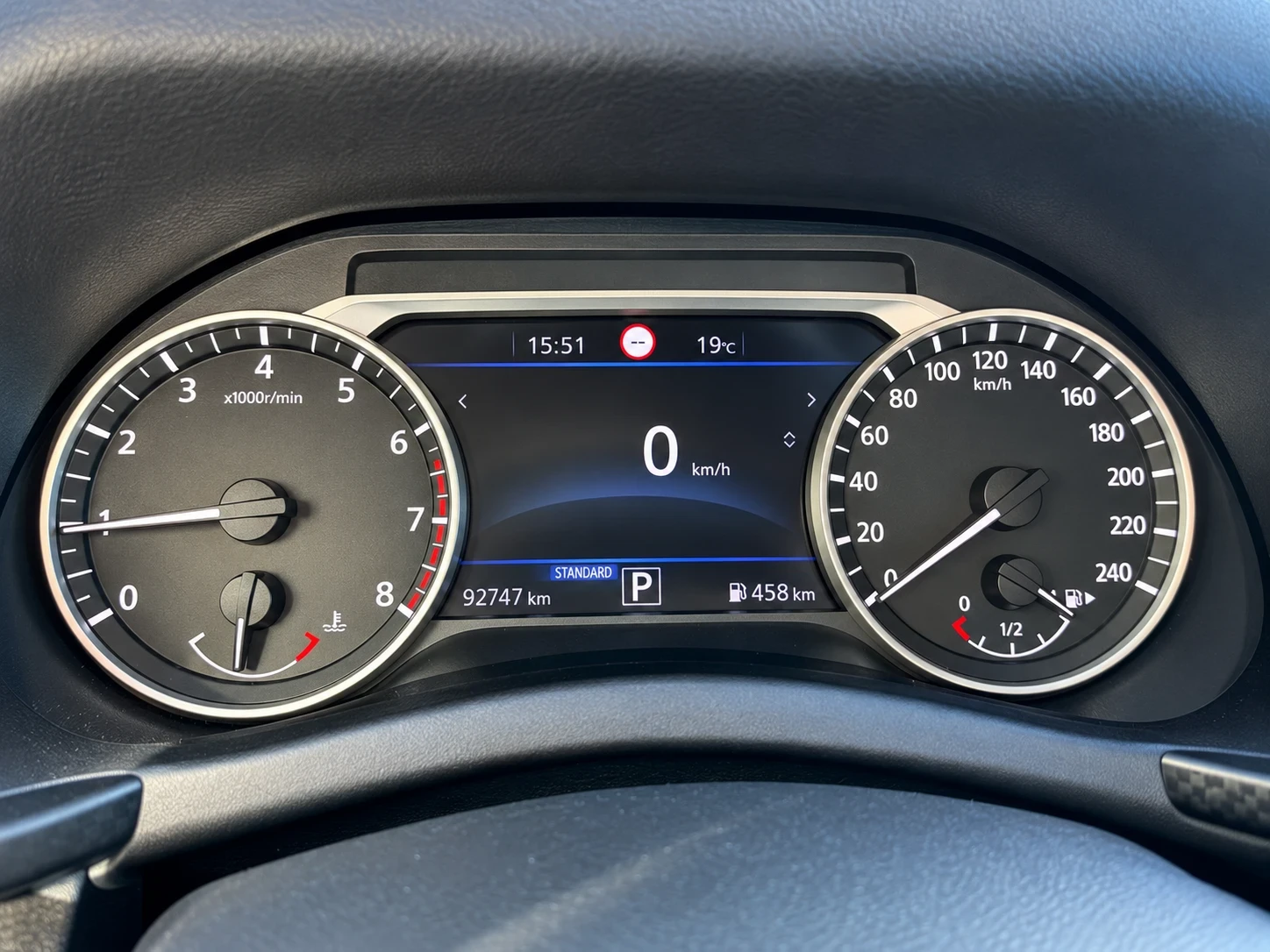 Nissan Juke 1.0 DIG-T Automatic Tekna, снимка 5 - Автомобили и джипове - 56599057