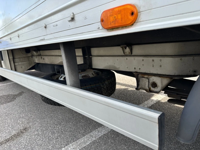 VW Crafter 2.5 D ДВОЙНА ГУМА, снимка 13 - Бусове и автобуси - 52033067