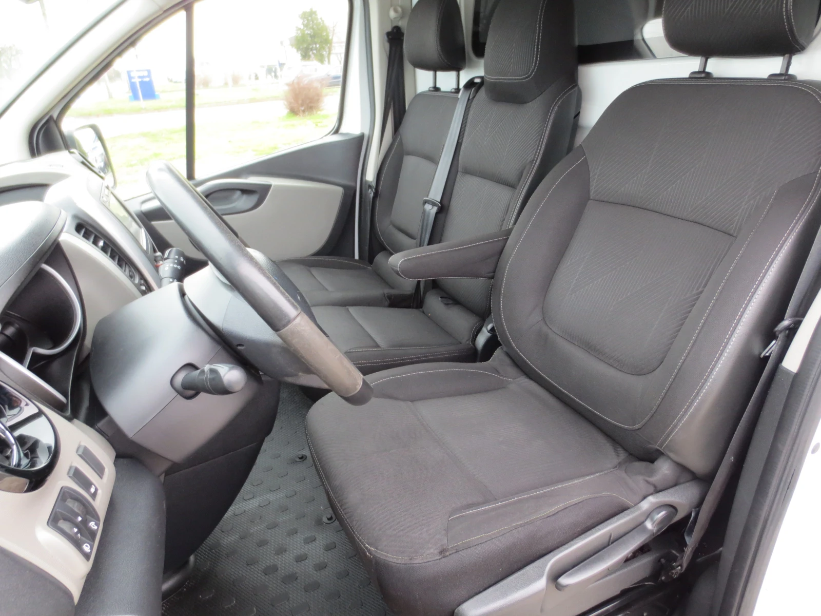 Renault Trafic 1.6 DCI | Mobile.bg � ����������� 10