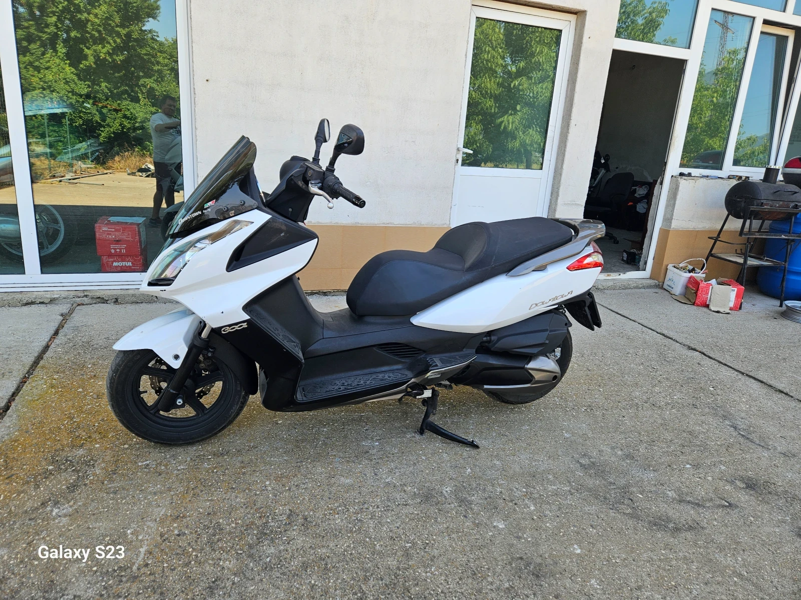 Kymco Downtown Perfekten 300 cc 2012godina - изображение 4
