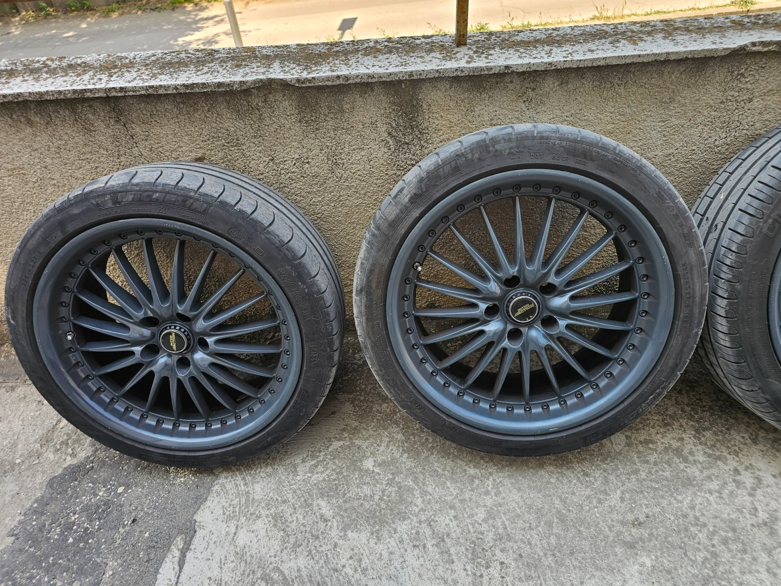    235/40R18  VW | Mobile.bg   2
