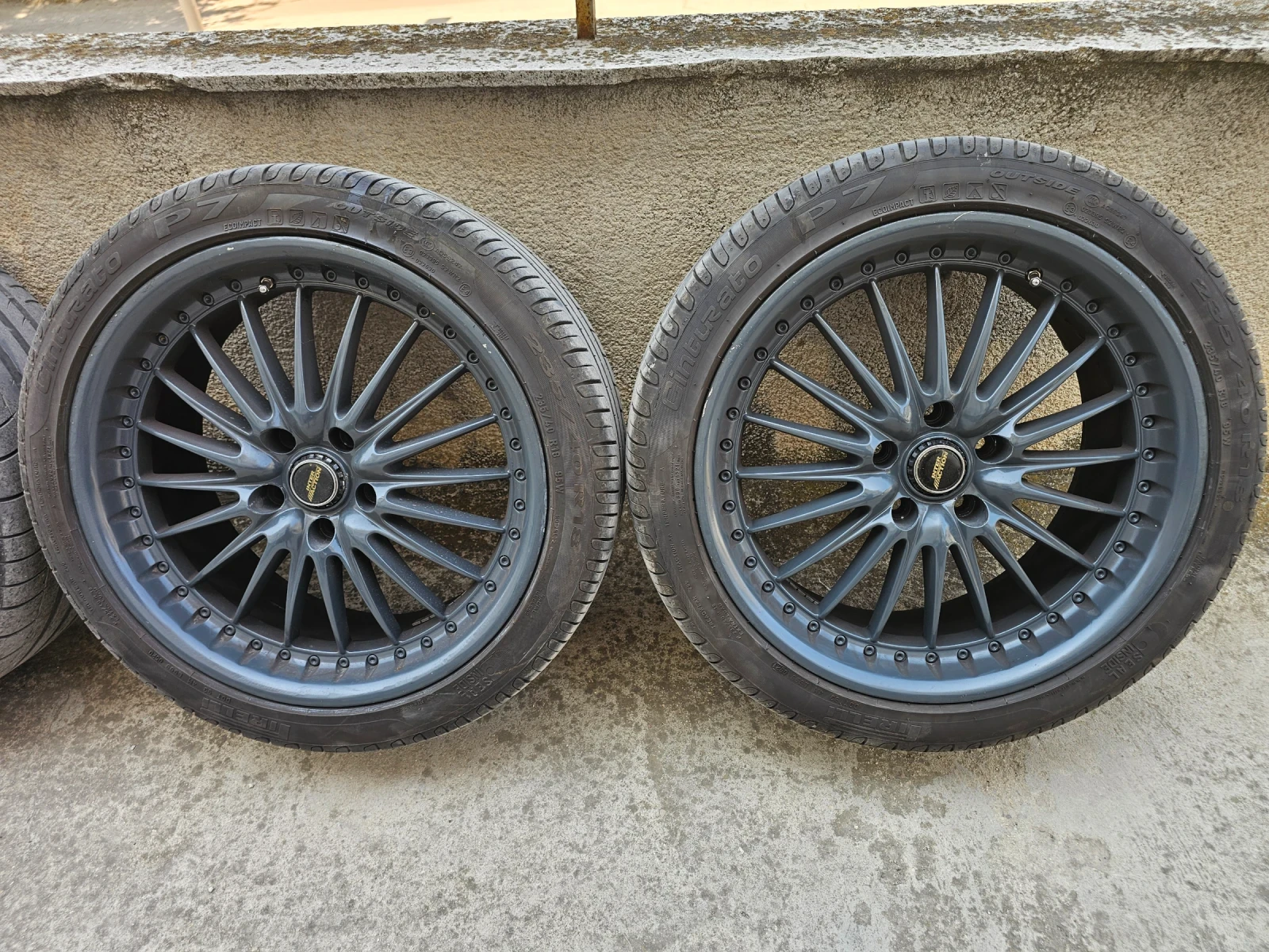    235/40R18  VW | Mobile.bg   1