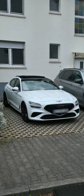 Genesis G70, снимка 1