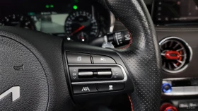 Kia Stinger MASTER* 360 КАМЕРА* ОБДУХВАНЕ* ПОДГРЕВ* HEADUP, снимка 16