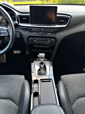 Kia Ceed 1.6CRDi GT-Line Nardo/Navi/Panorama/Full, снимка 12
