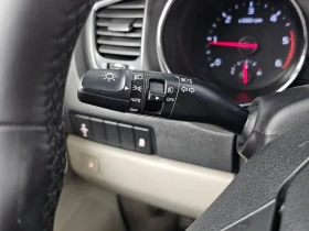 Kia Carnival 9-Seater Luxury, снимка 14