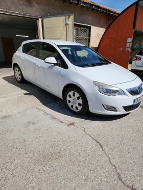 Opel Astra 1.7cdti - 3350 € / 6552.03 лв. - 92275721 2