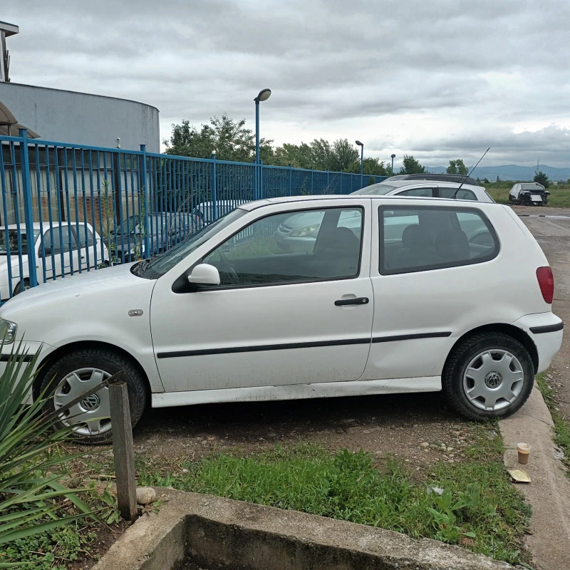 VW Polo, снимка 6 - Автомобили и джипове - 48172542