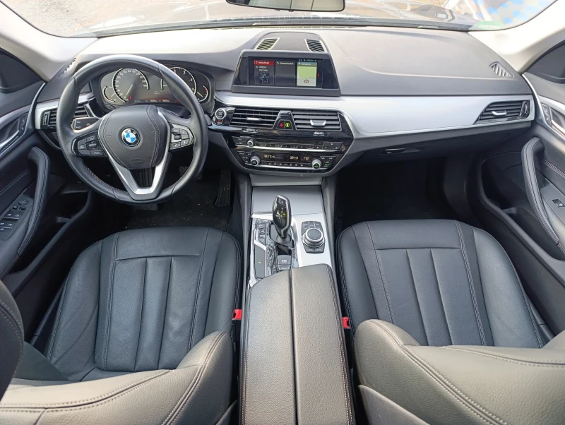 BMW 530 530d xDrive 43000 км!!!, снимка 8 - Автомобили и джипове - 47931163