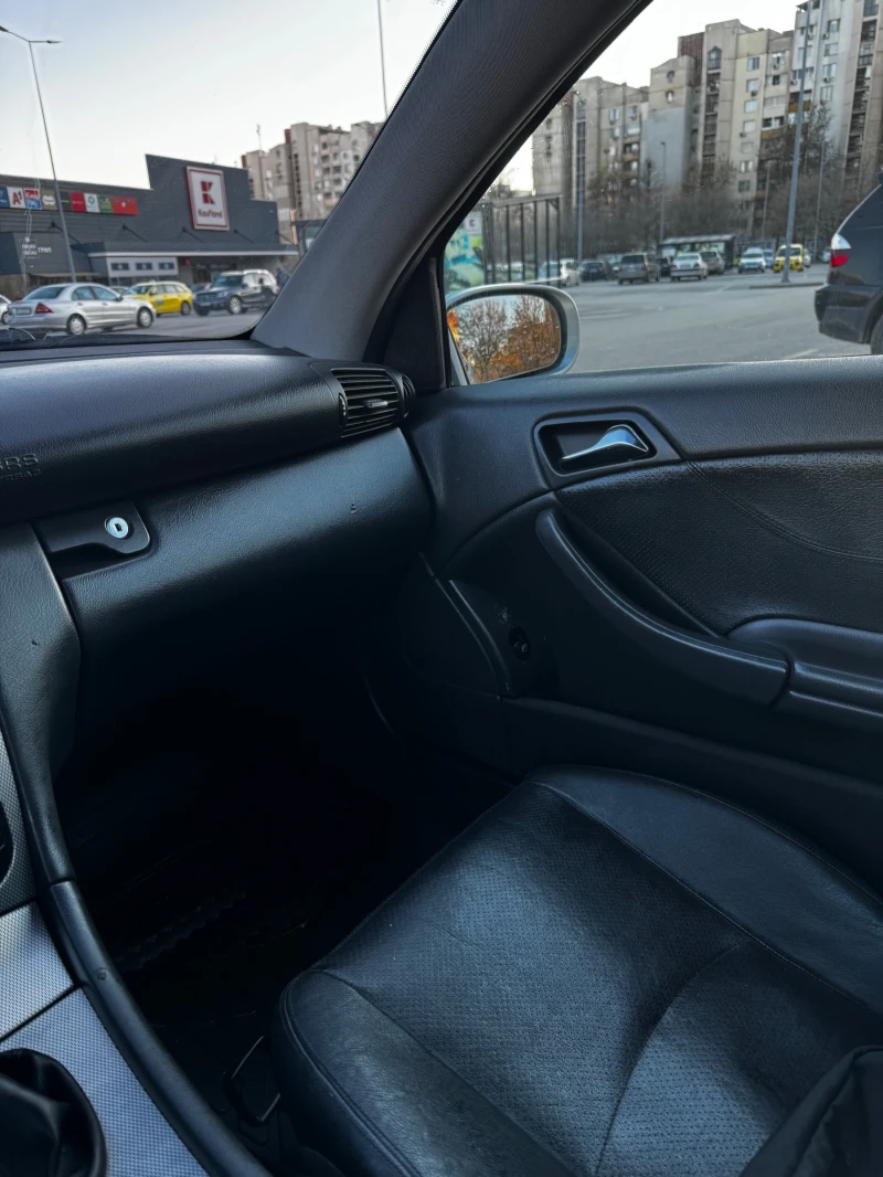 Mercedes-Benz C 220 2200, снимка 13 - Автомобили и джипове - 48853235