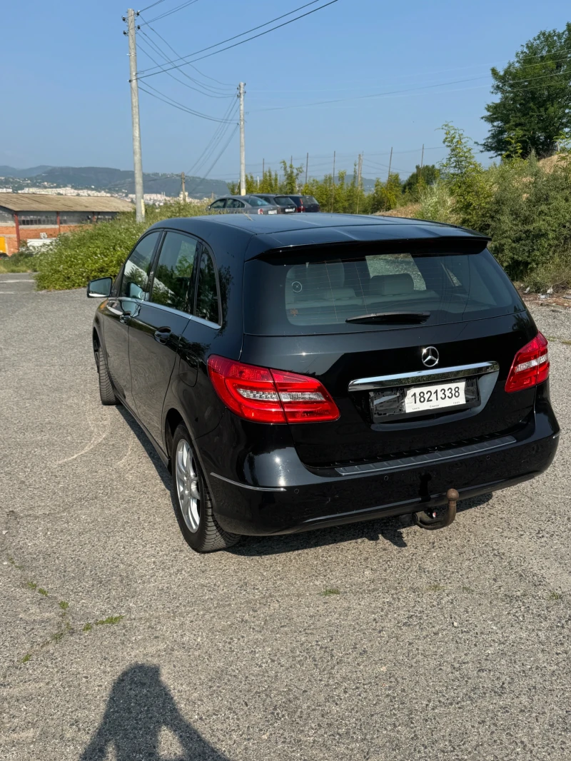 Mercedes-Benz B 200, снимка 16 - Автомобили и джипове - 52269714
