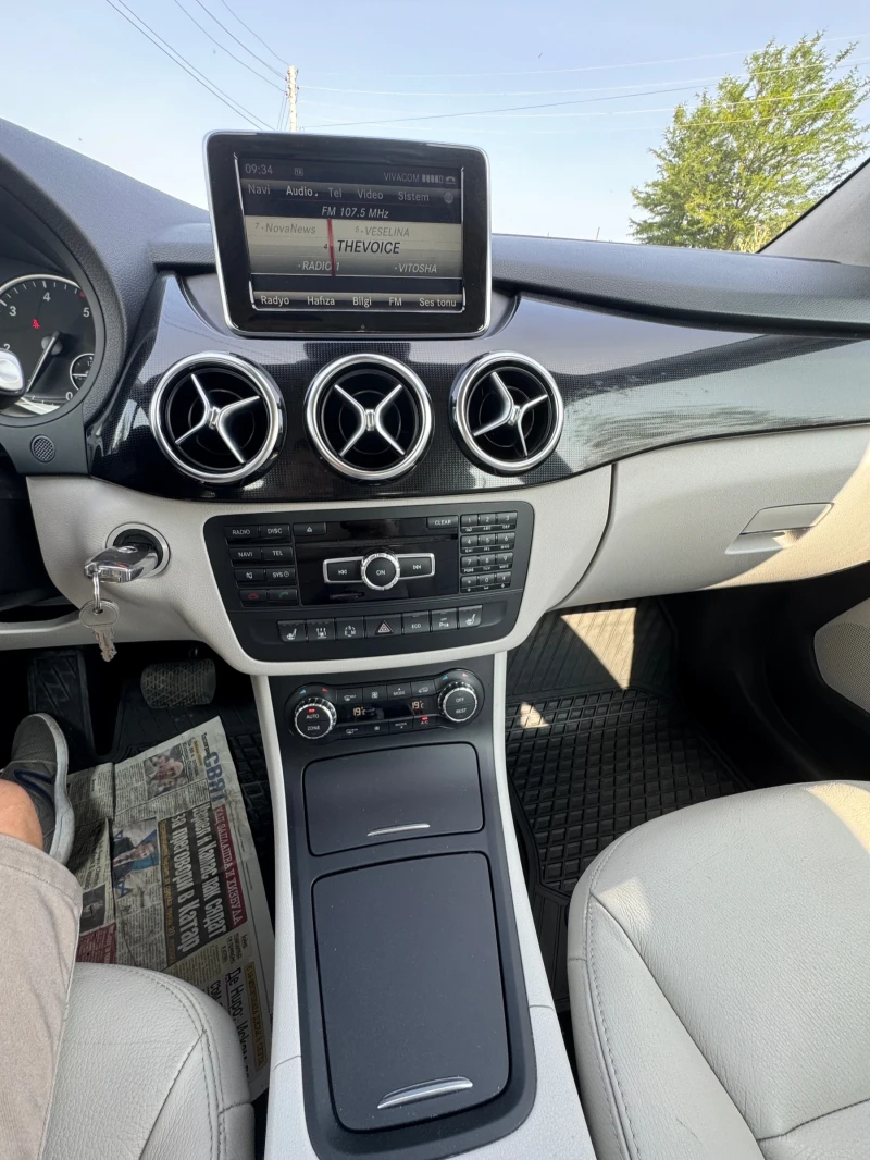 Mercedes-Benz B 200, снимка 10 - Автомобили и джипове - 52269714