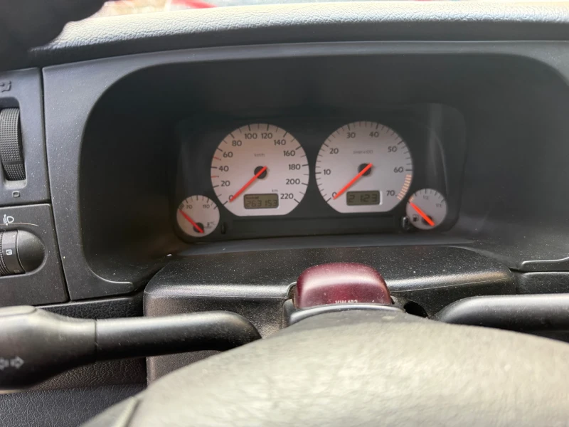 VW Golf, снимка 6 - Автомобили и джипове - 52512374