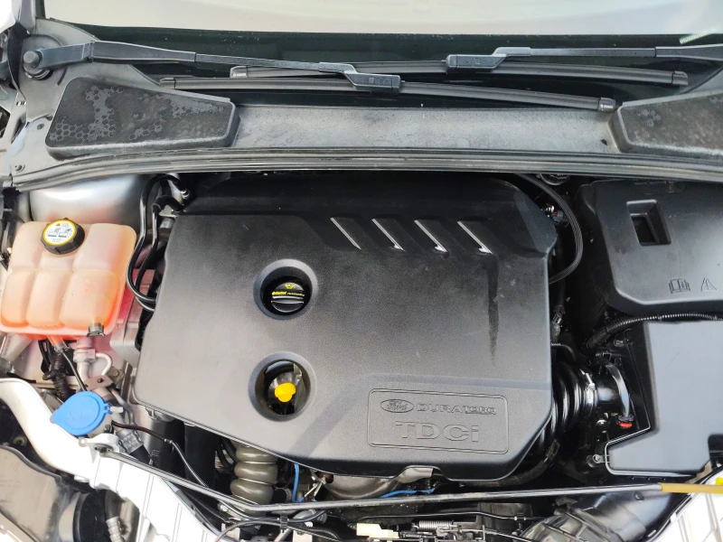 Ford Focus 1.6TDCi* EURO5B* KLIMATRONIK* , снимка 14 - Автомобили и джипове - 52770910