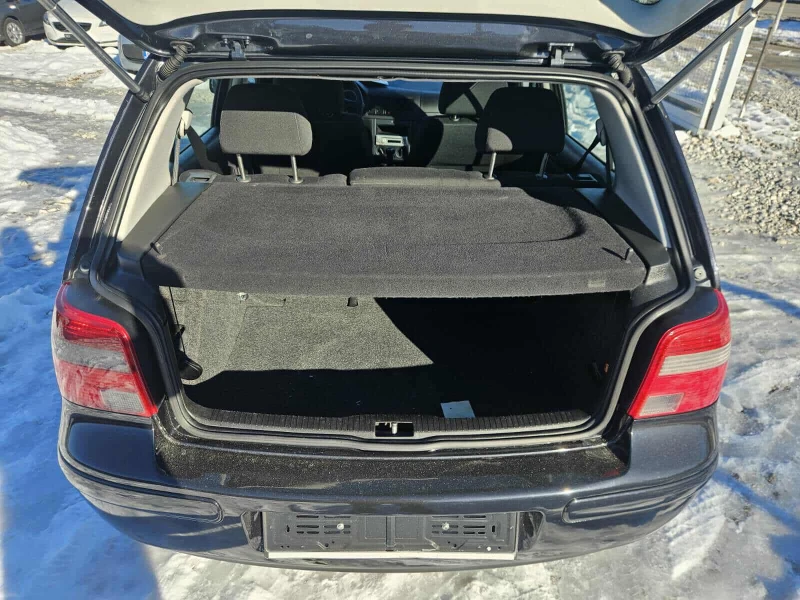 VW Golf 1.9TDI, снимка 5 - Автомобили и джипове - 52926985