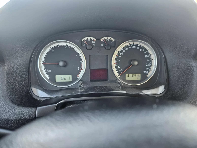 VW Golf 1.9TDI, снимка 13 - Автомобили и джипове - 52926985