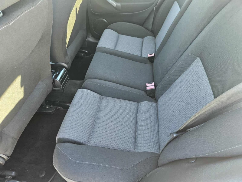 VW Golf 1.9TDI, снимка 12 - Автомобили и джипове - 52926985