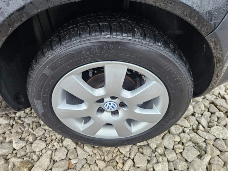 VW Golf 1.9TDI, снимка 15 - Автомобили и джипове - 52926985