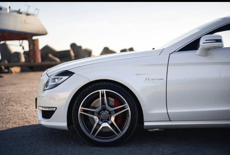 Mercedes-Benz CLS 63 AMG ЯПОНСКИ ВНОС-Performance Package - 557HP + БАРТЕР, снимка 4 - Автомобили и джипове - 52951376