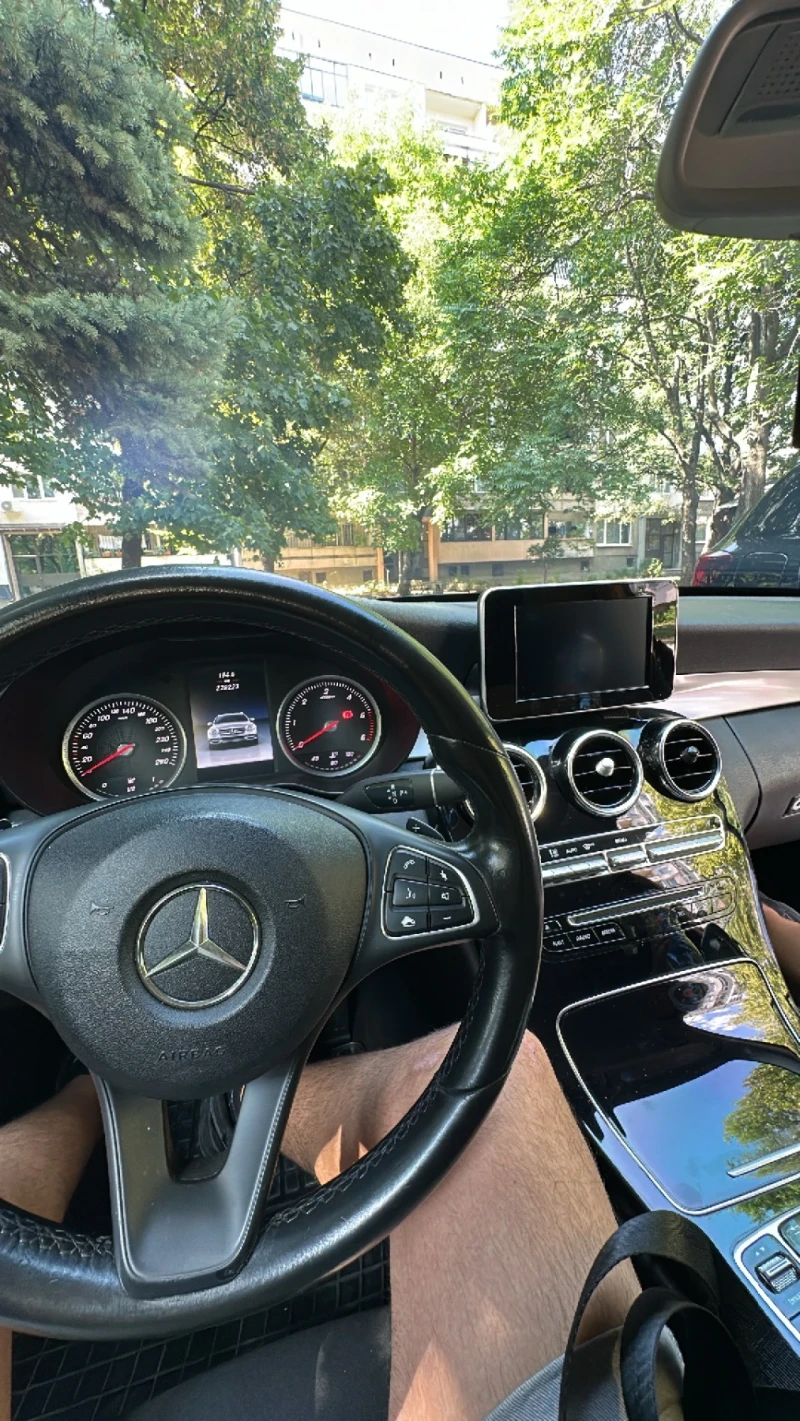 Mercedes-Benz 220, снимка 5 - Автомобили и джипове - 53124537