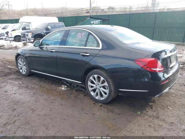 Mercedes-Benz E 300 ПОДГРЕВ* КАМЕРА* КЕЙЛЕС* LANE* ASSIST - изображение 3