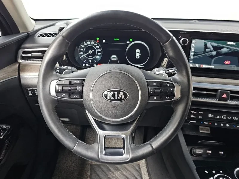 Kia K5 2.0/NOBLESSE/ПОДГРЕВИ/ОБДУХВАНЕ/360 КАМЕРИ/КАТОНОВ, снимка 12 - Автомобили и джипове - 56652381