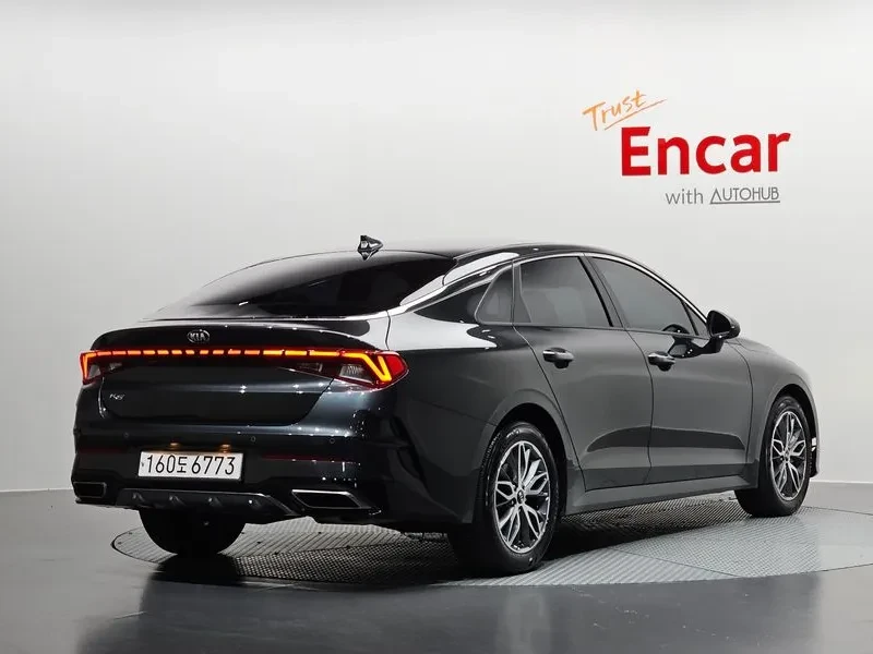 Kia K5 2.0/NOBLESSE/ПОДГРЕВИ/ОБДУХВАНЕ/360 КАМЕРИ/КАТОНОВ, снимка 2 - Автомобили и джипове - 56652381