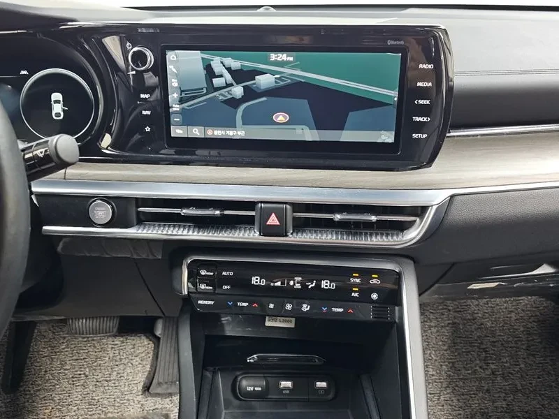 Kia K5 2.0/NOBLESSE/ПОДГРЕВИ/ОБДУХВАНЕ/360 КАМЕРИ/КАТОНОВ, снимка 11 - Автомобили и джипове - 56652381
