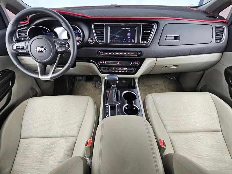 Kia Carnival 9-Seater Luxury, снимка 7 - Автомобили и джипове - 56725972