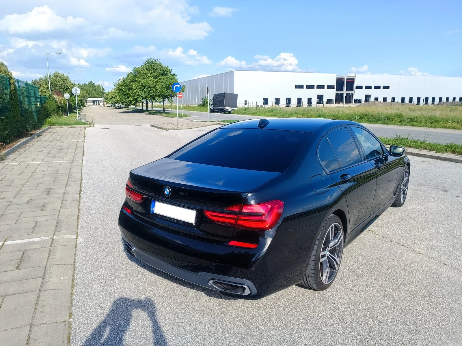 BMW 730 xDrive / M-Pack / Executive Drive PRO / Laser - изображение 4