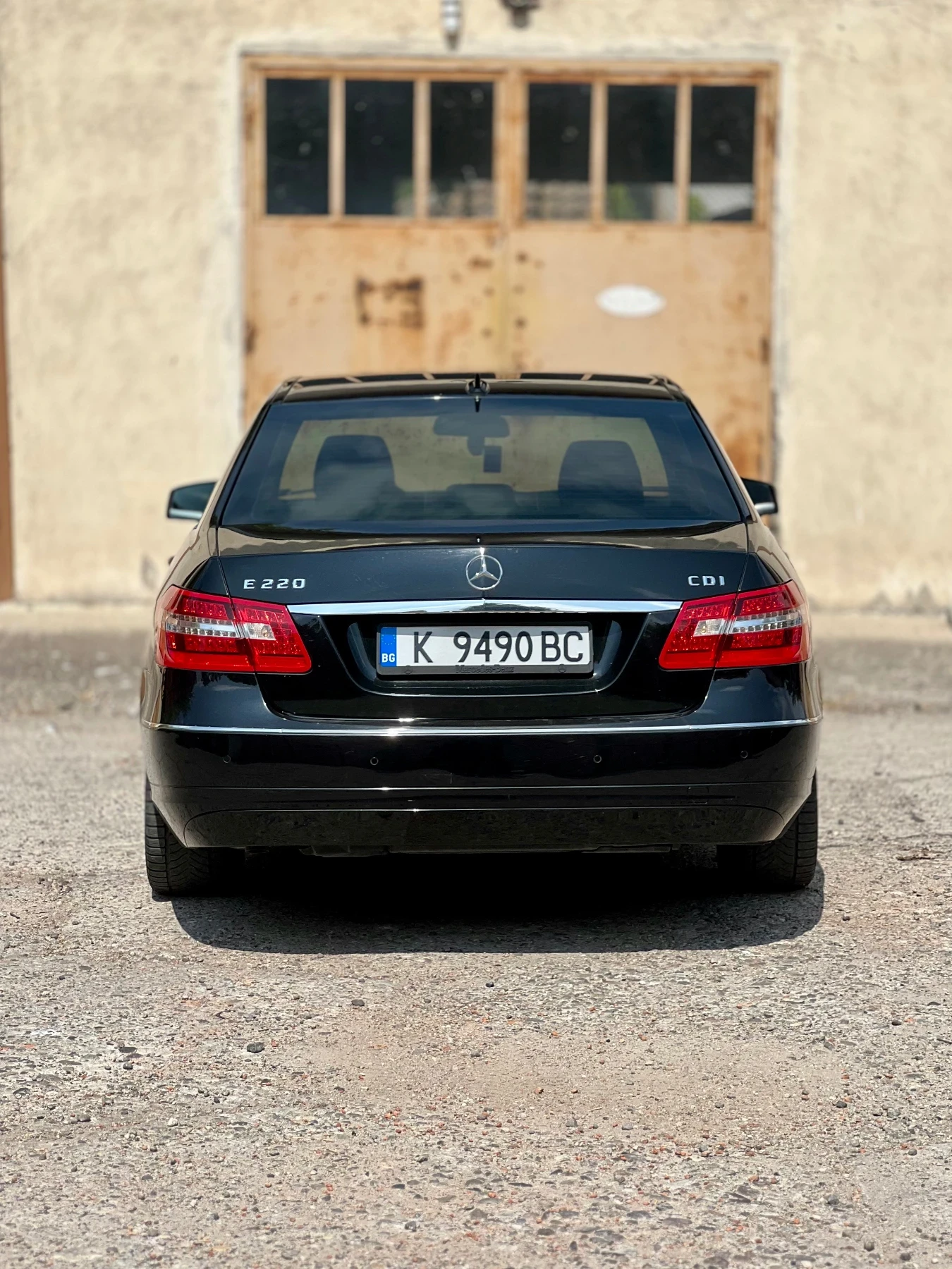 Mercedes-Benz E 220  - изображение 4