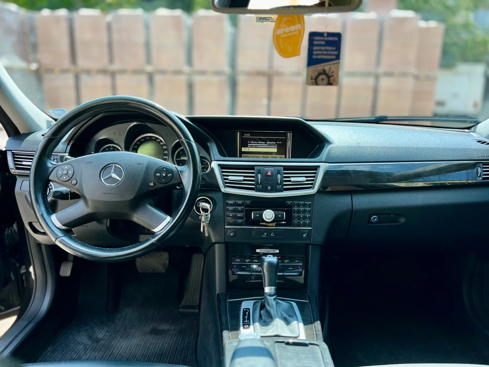 Mercedes-Benz E 220  - изображение 9