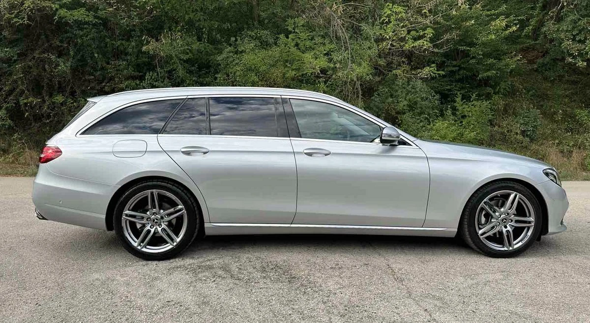 Mercedes-Benz E 220 4 MATIC - изображение 4
