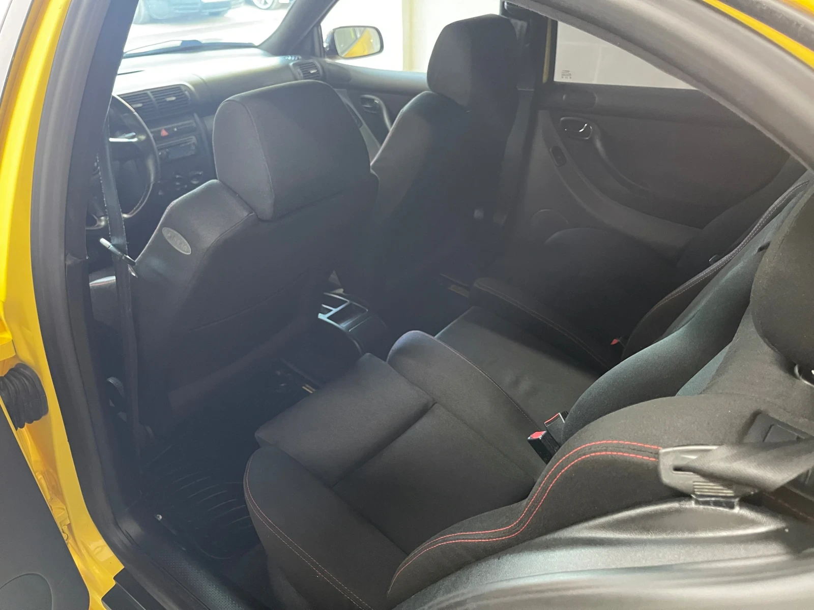Seat Leon Seat Leon 1.8t Cupra R 4x4 - изображение 9