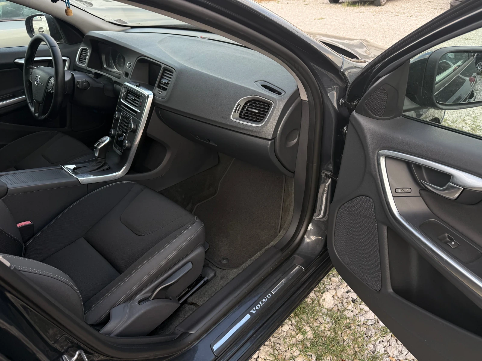 Volvo V60 D3 AUTOMAT - изображение 9