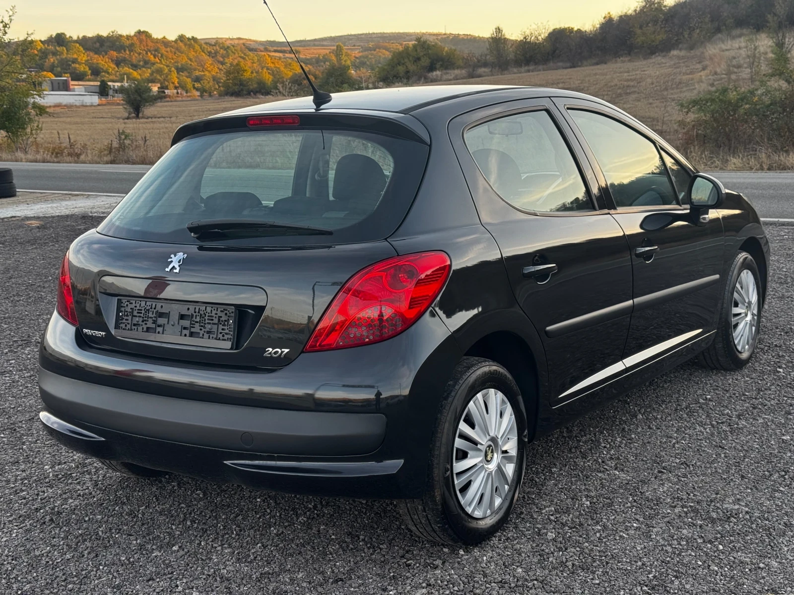 Peugeot 207 1.4i-Газ, снимка 6 - Автомобили и джипове - 52672596
